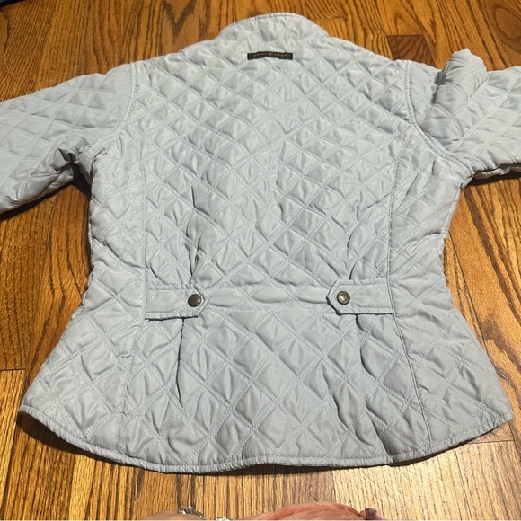 Ariat Light Gray Quilted Women's Puffer Jacket - Picture 7 of 10